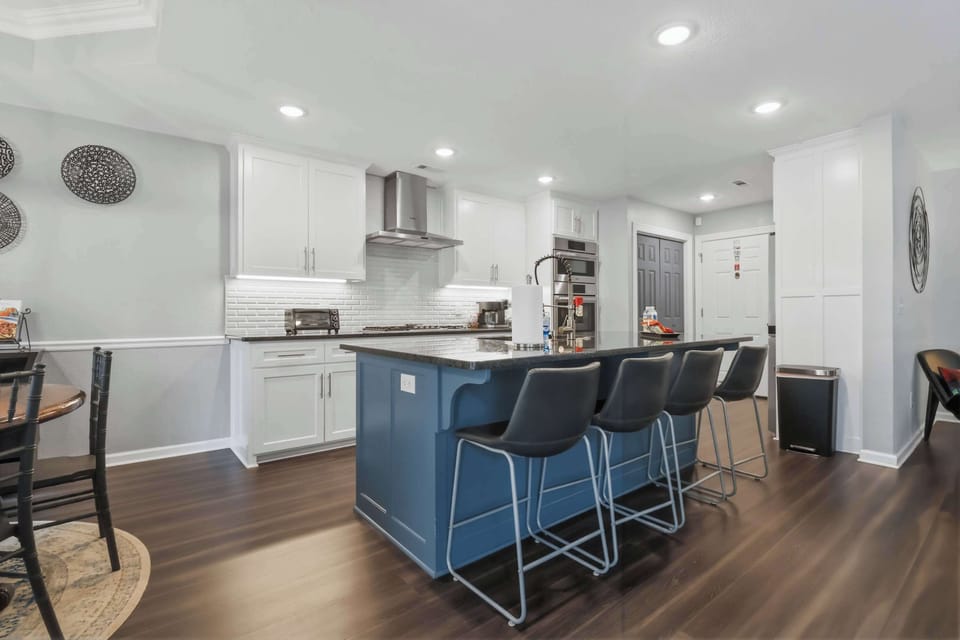 Kitchen island with seating.