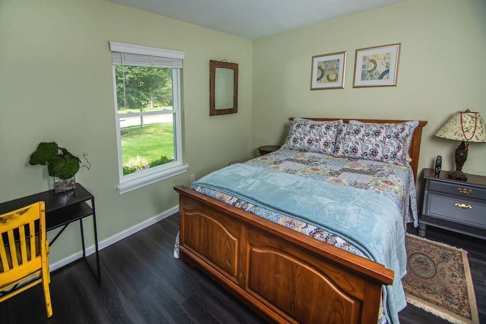 Second bedroom 