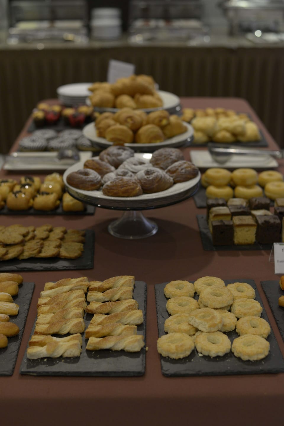 Daily buffet breakfast for a fee
