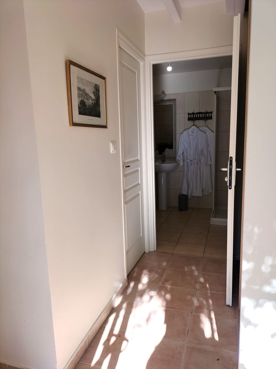 Traditional Suite | In-room safe, desk, blackout drapes, free WiFi