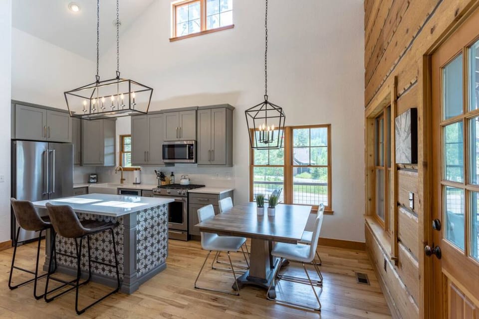 Dining area with a perfect view.