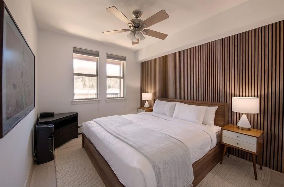 Indoors, Ceiling Fan, Bed, Screen, Lamp