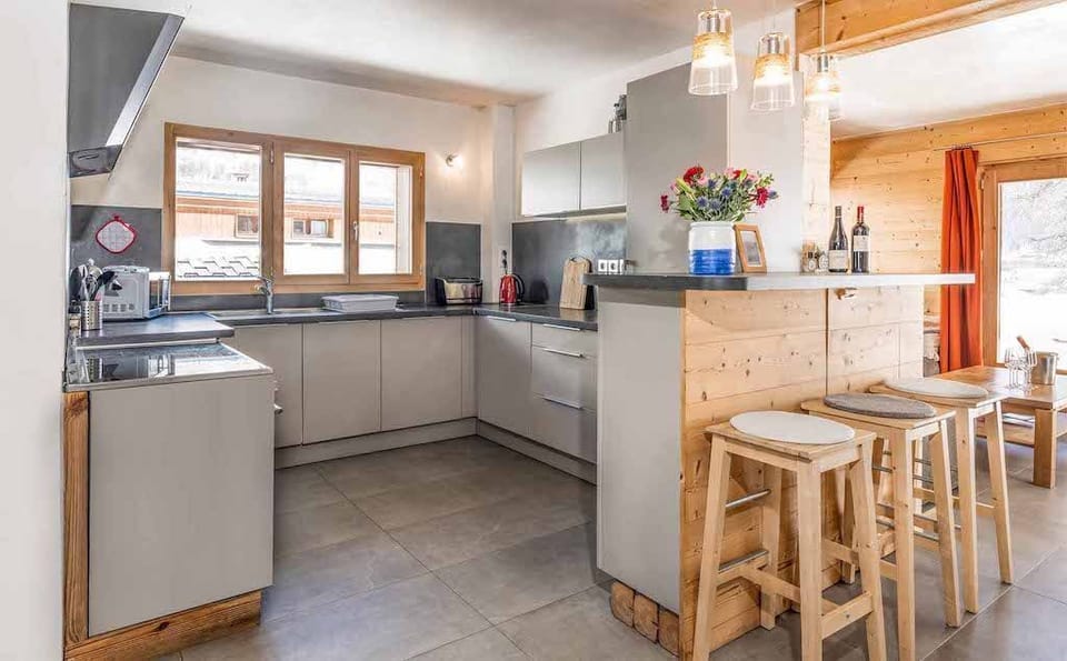 Make a tasty meal in the fully-equipped kitchen!