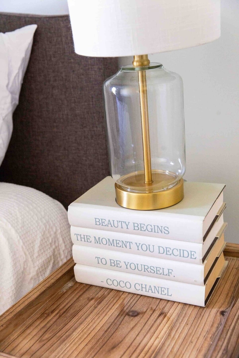 Beauty begins the moment you decide to be yourself. 