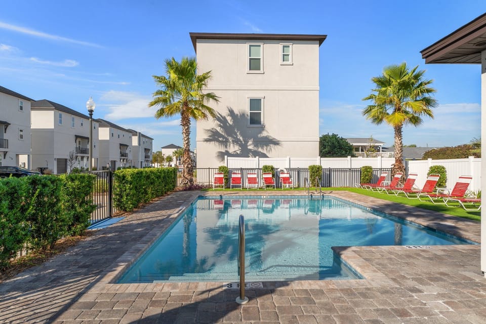 Private Community Pool