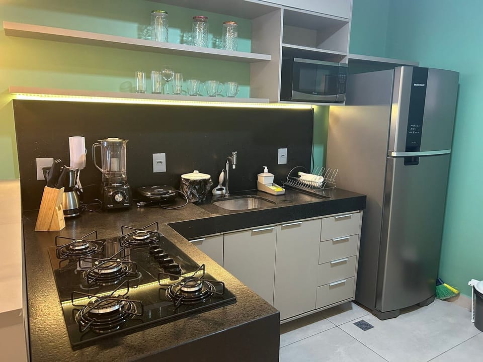 Comfort Apartment | Private kitchen | Cookware/dishes/utensils