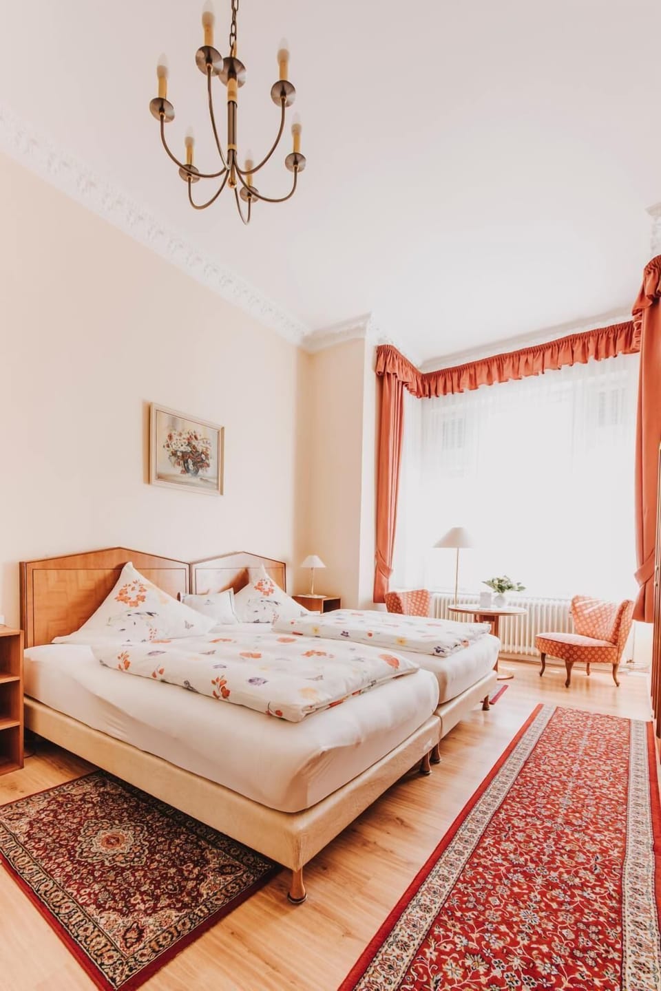 Comfort Double Room | Hypo-allergenic bedding available, minibar, in-room safe, desk