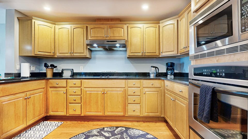 Well equipped kitchen with updated appliances 