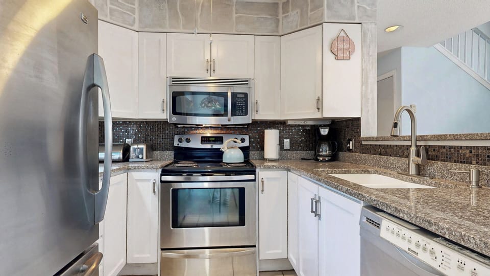 Fully equipped kitchen