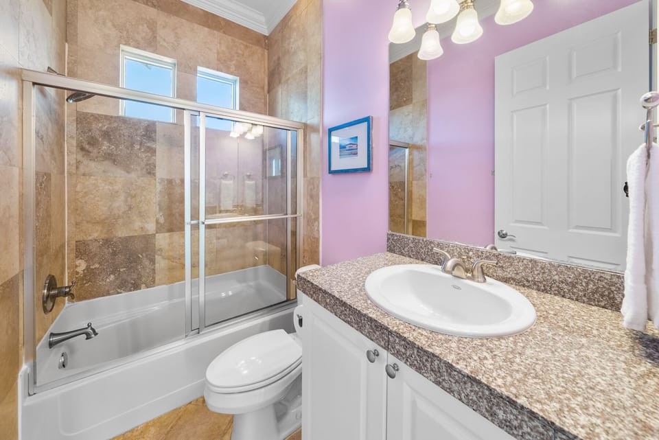 Surfer Dog | 1st Floor Multi-Bunk Bathroom | Shared with Main Living Space