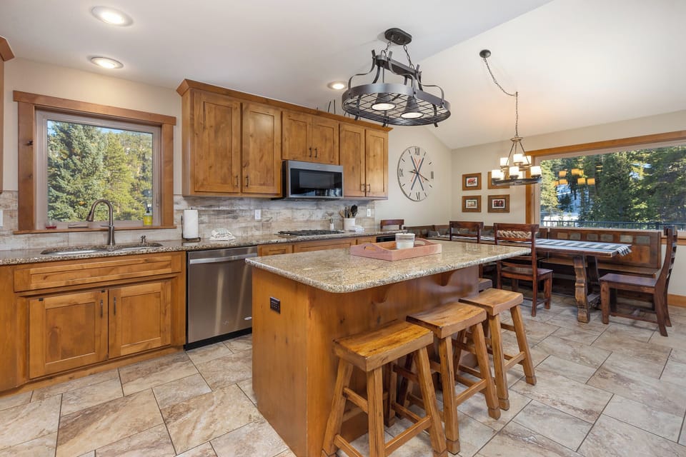 House (5 Bedrooms) | Property amenity
