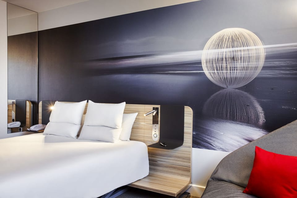 In-room safe, desk, blackout drapes, soundproofing