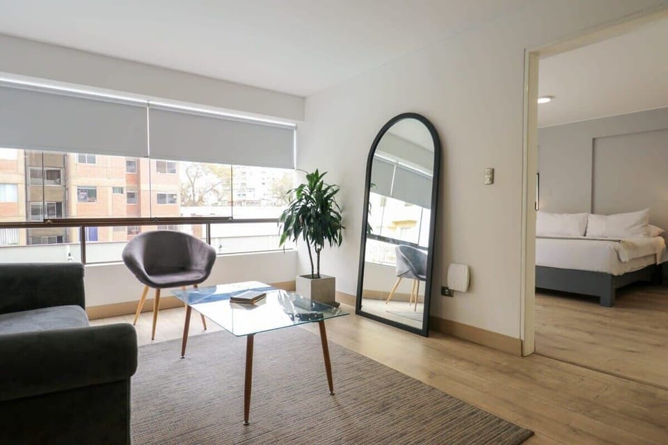 Spacious living room