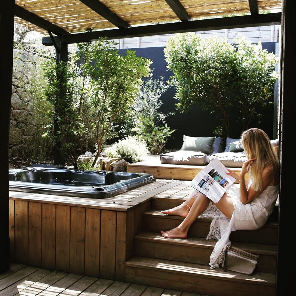 Premium bedding, minibar, individually decorated, individually furnished