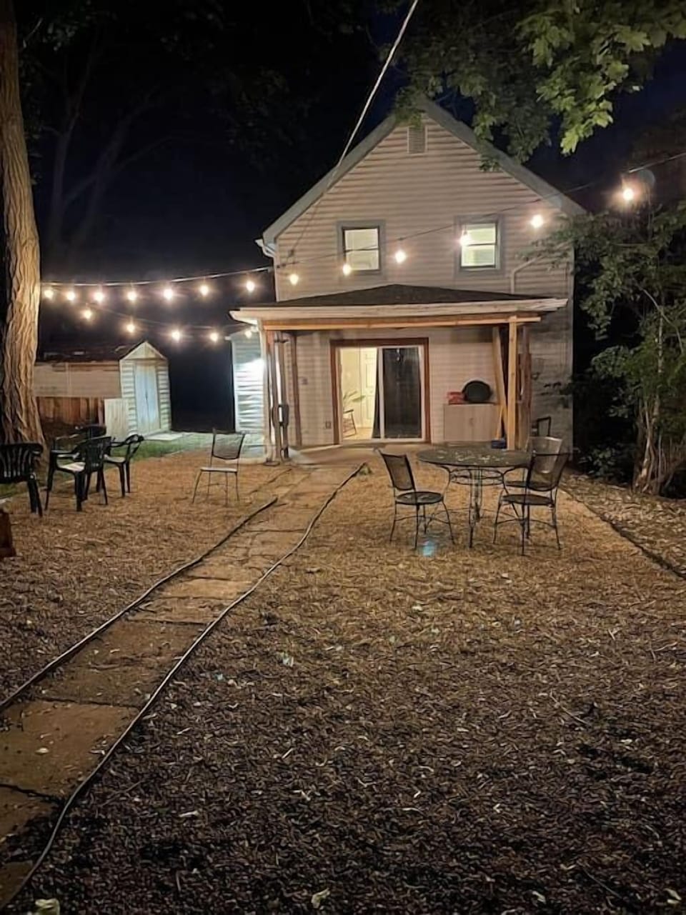 Amazing vibes at night and still only 2 blocks from the heart of Mount Washington 