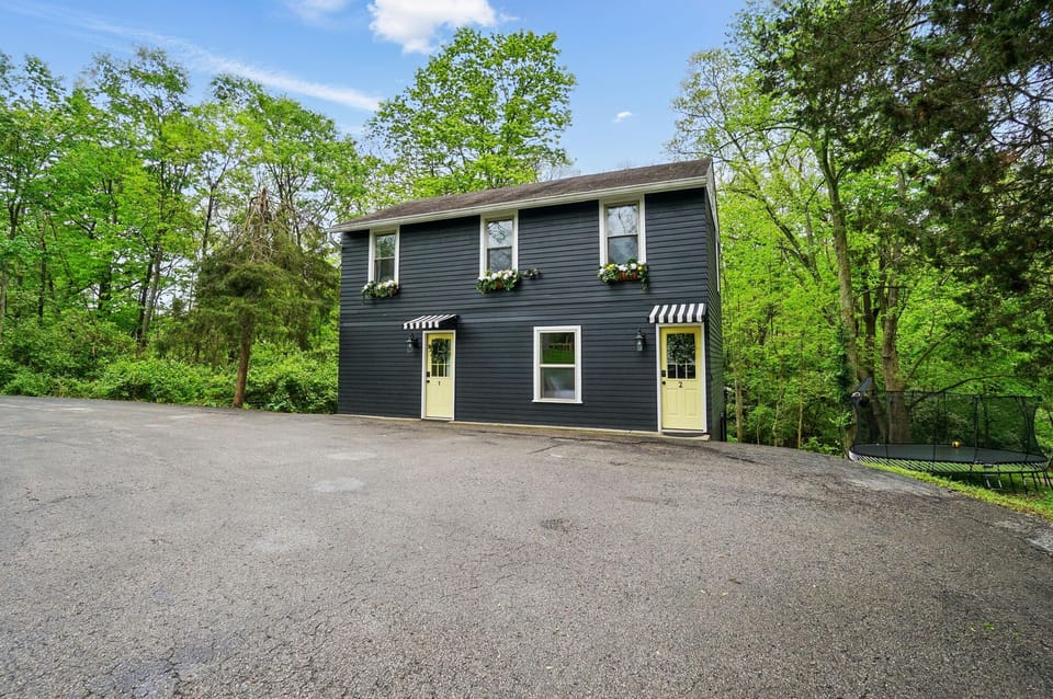 Carriage House on 7 Acres with Pond