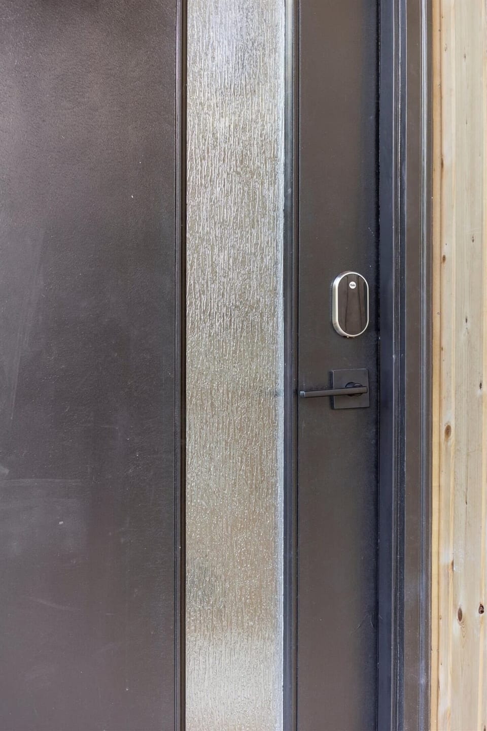 Keyless entry w/ wifi lock.