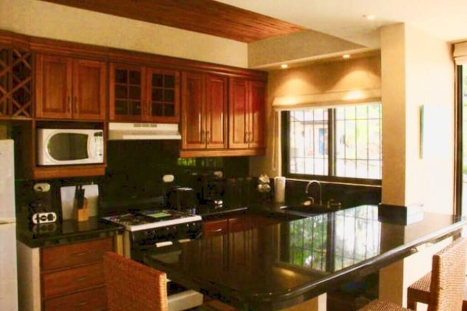 modern kitchen 
