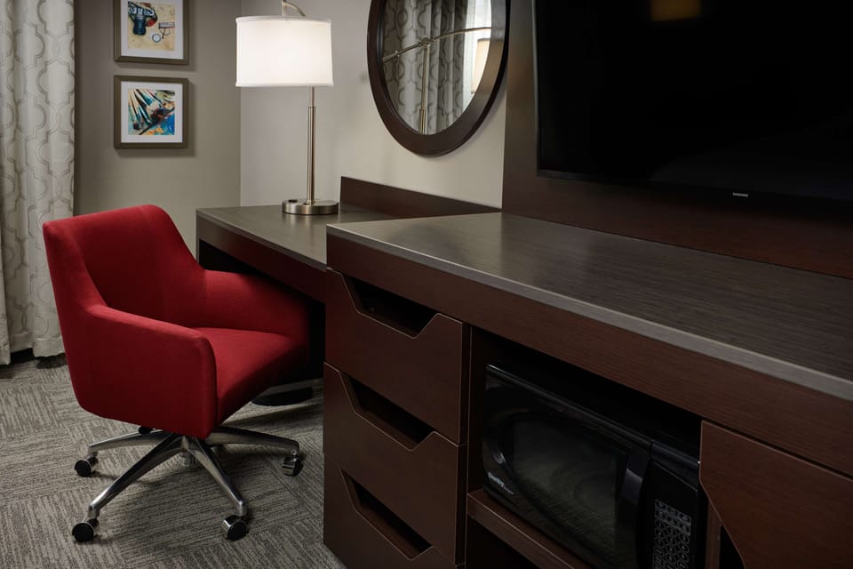 In-room safe, desk, iron/ironing board, free WiFi