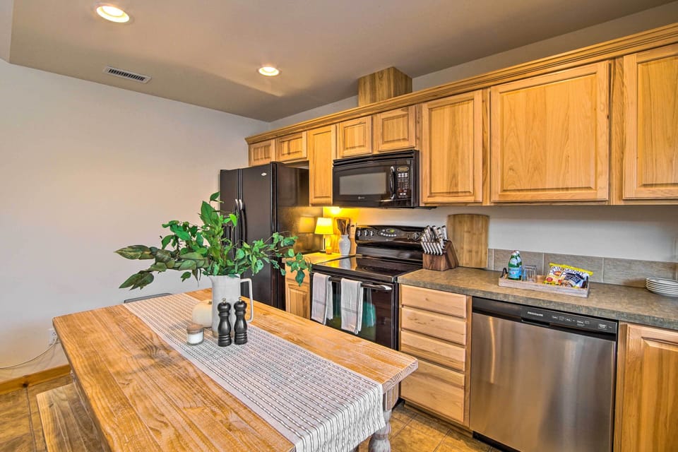 Kitchen & Dining Area | Coffee Maker