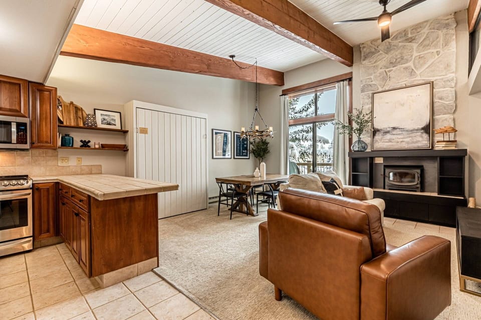 Open floor plan to enjoy time with your company and entertain