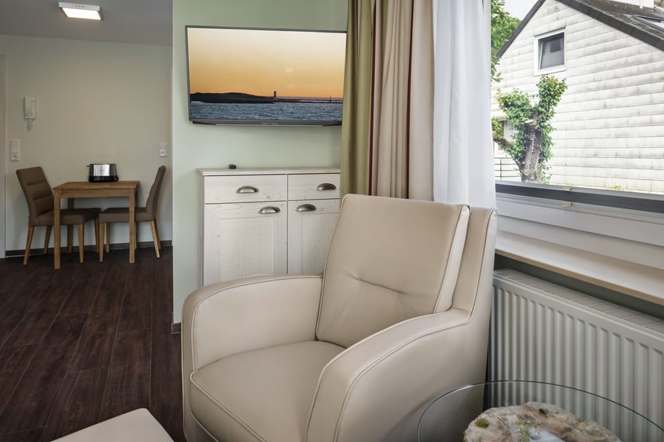 Condo, 1 Bedroom | 1 bedroom, laptop workspace, soundproofing, free WiFi