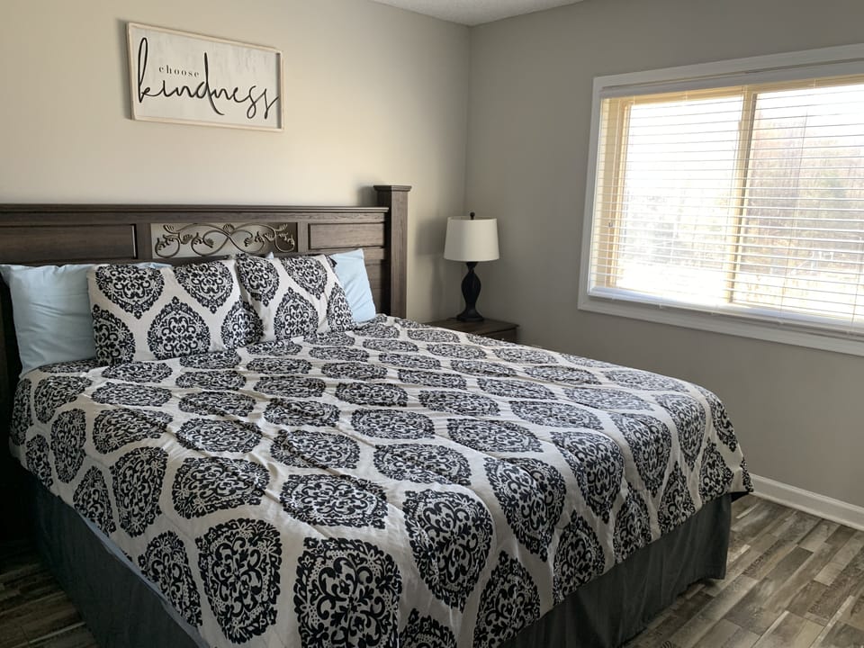 Condo, 2 Bedrooms (103) | 1 bedroom, individually decorated, individually furnished, free WiFi