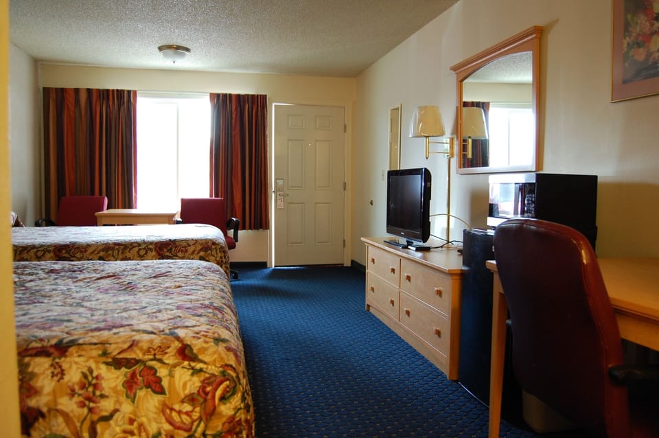 Premium bedding, individually decorated, individually furnished, WiFi