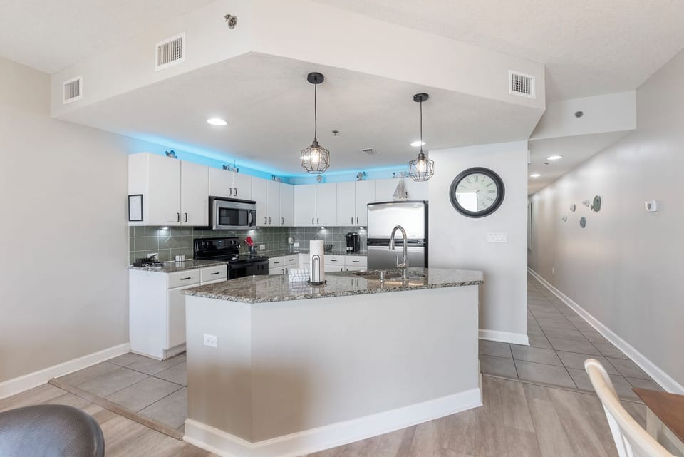 Fully equipped kitchen