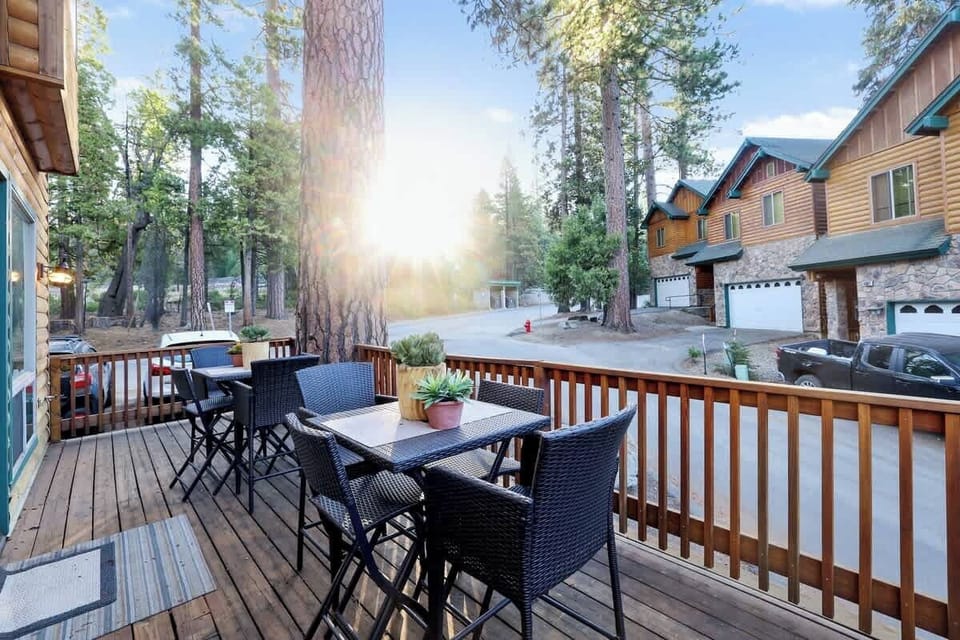 Welcome to beautiful Pine Tree Chalet!