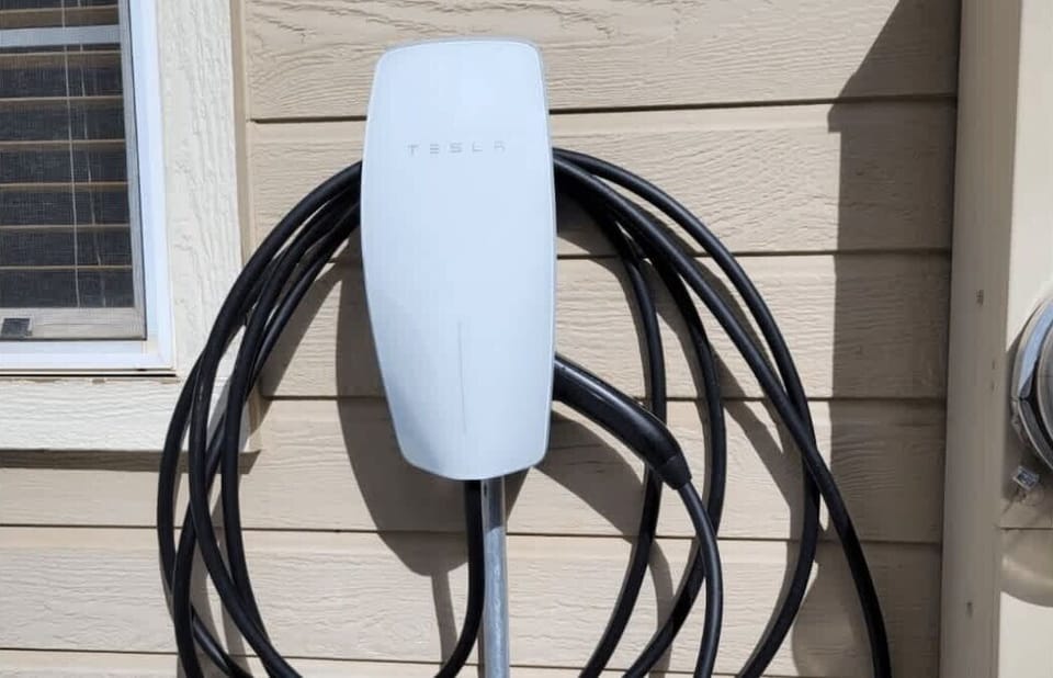 One of the few cabins in Shaver with an available EV Charger! 