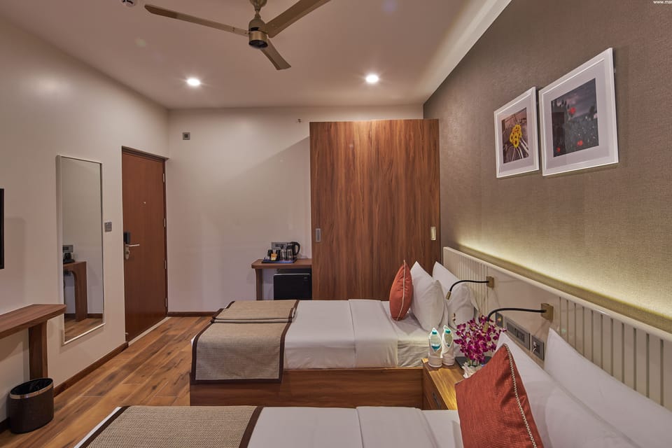 Premium Twin Room | Minibar, in-room safe, blackout drapes, free WiFi