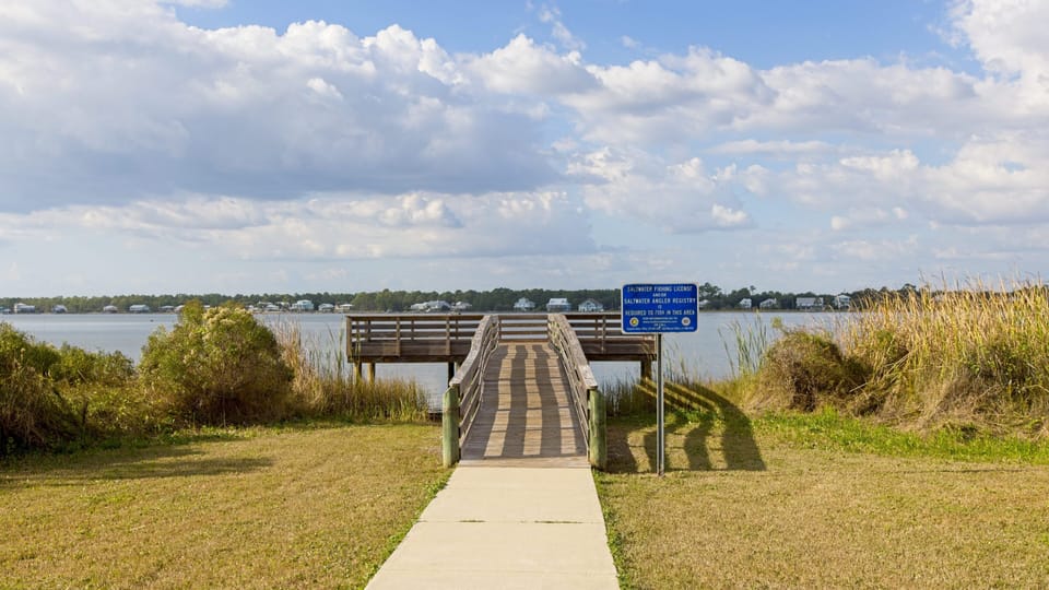 Lagoon Pier