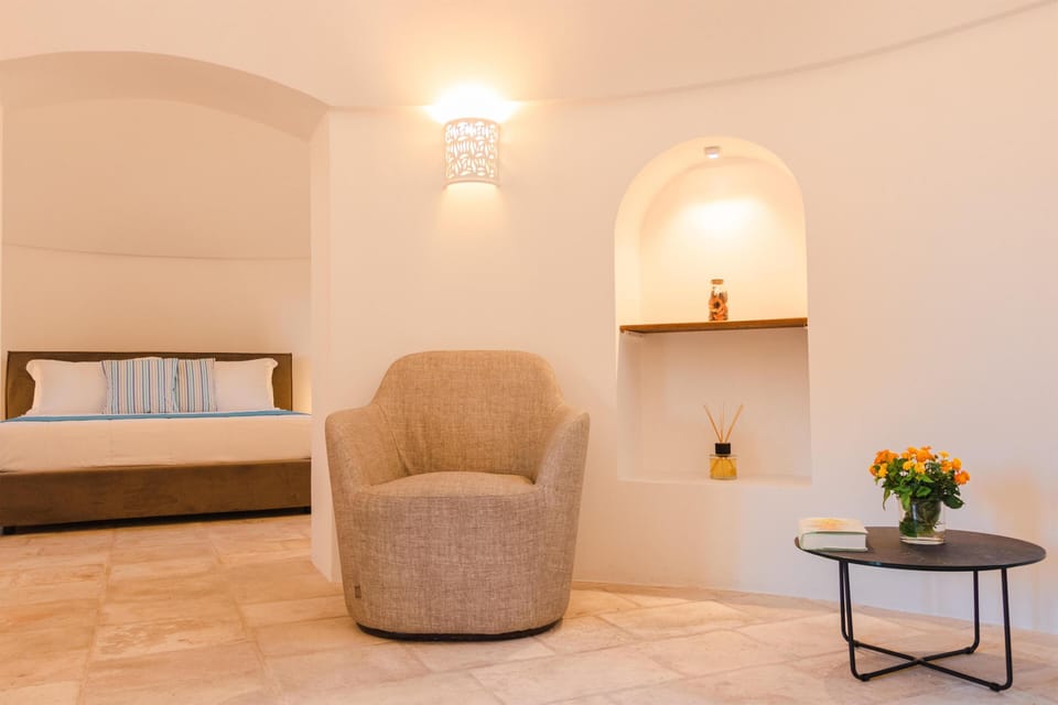 Trullo | Minibar, in-room safe, desk, free cribs/infant beds