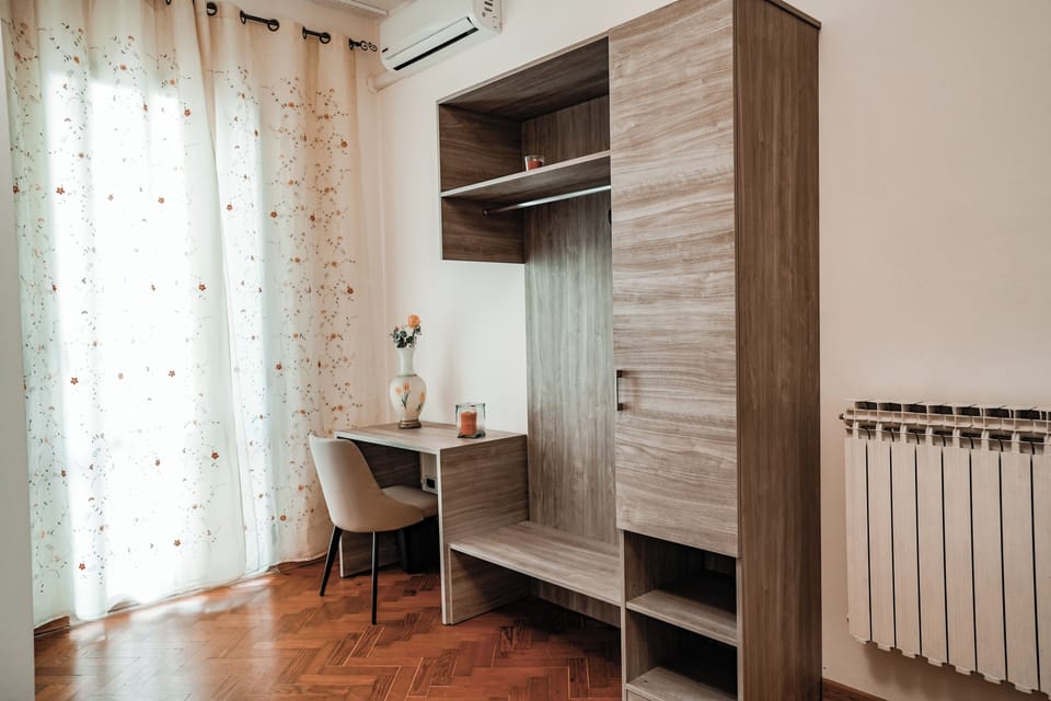 Double Room with terrace | 1 bedroom, in-room safe, desk, laptop workspace