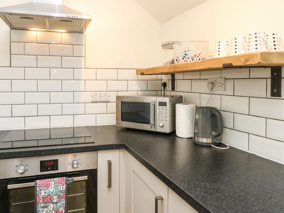 Fridge, dishwasher, electric kettle, toaster