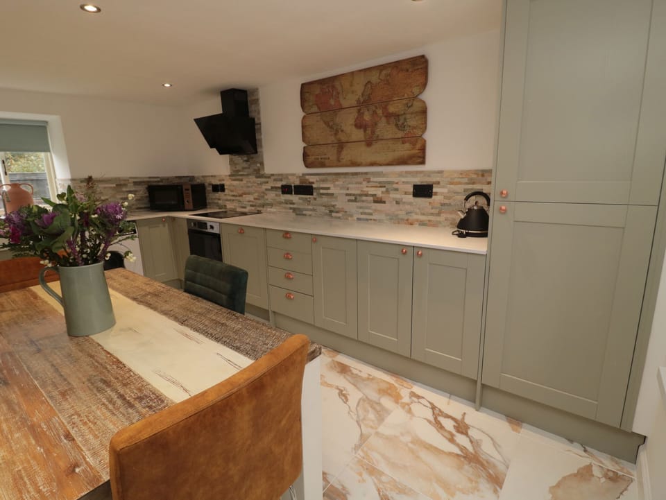 Cottage | Interior