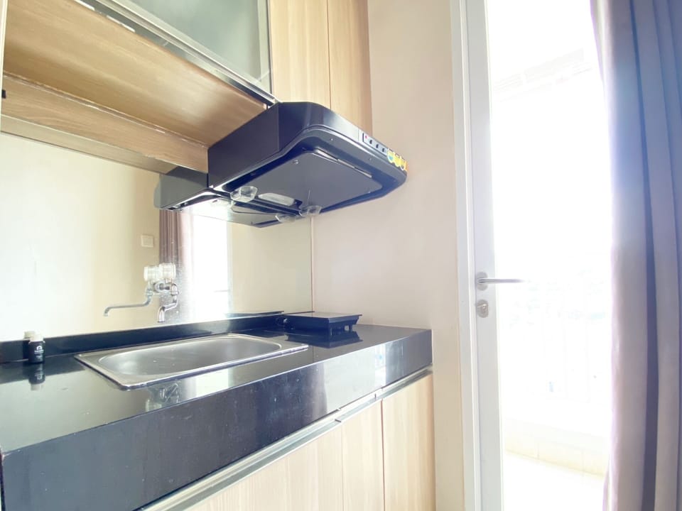 Apartment, 1 Bedroom | Private kitchen | Fridge, stovetop, cookware/dishes/utensils, dining tables