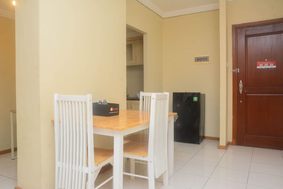 Apartment, 2 Bedrooms | In-room dining