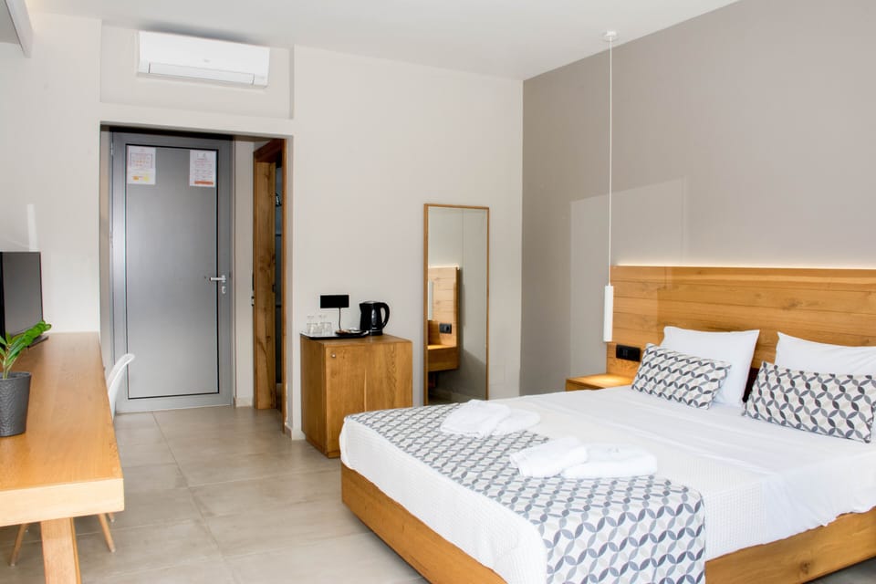 In-room safe, blackout drapes, free WiFi, bed sheets