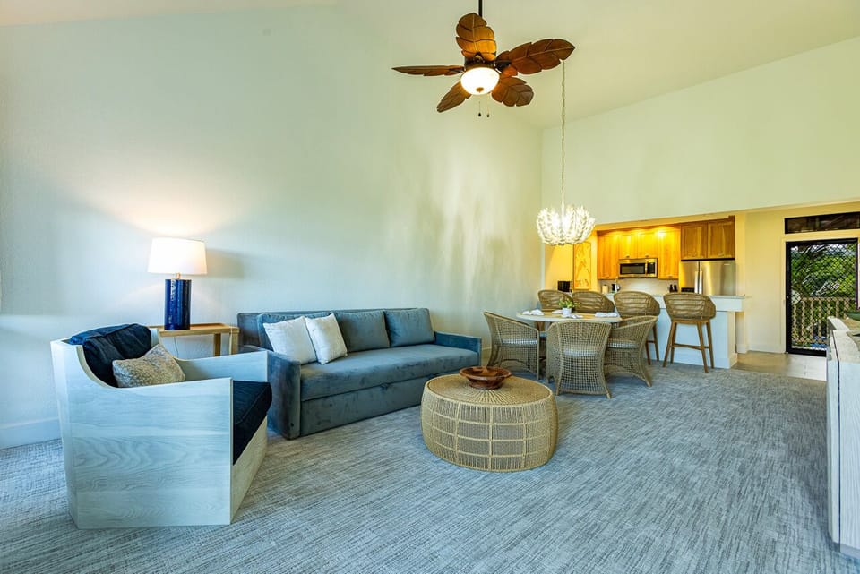 Spacious living room