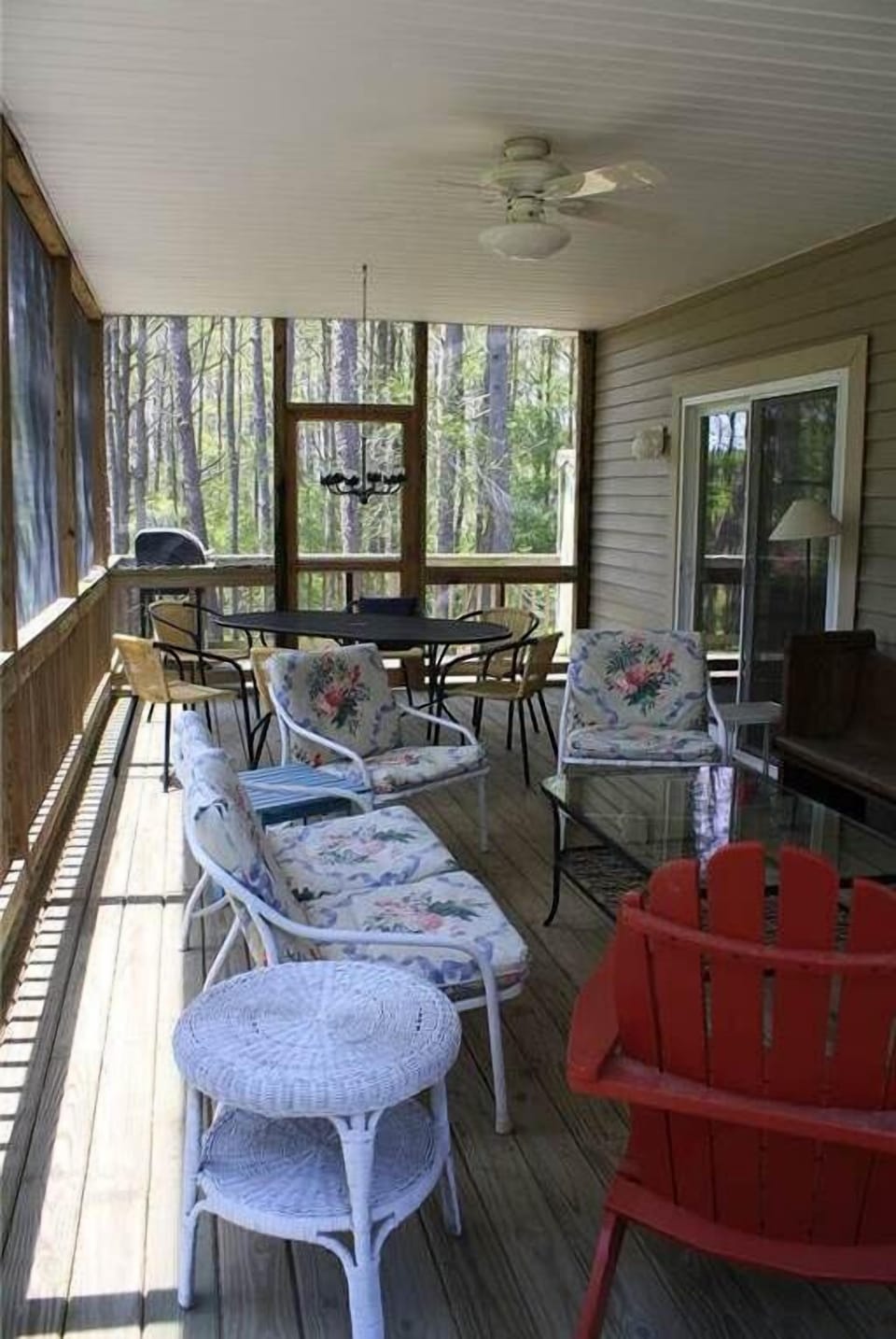 Side Porch - Screened