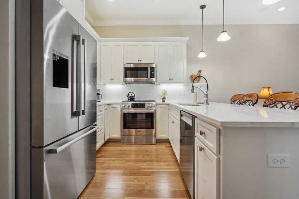 Brand new kitchen all new appliance and cabinets