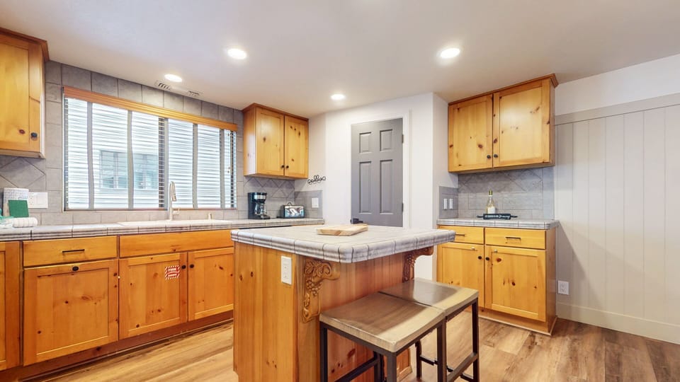Condo, 2 Bedrooms | Private kitchen | Coffee/tea maker, fridge, oven, toaster