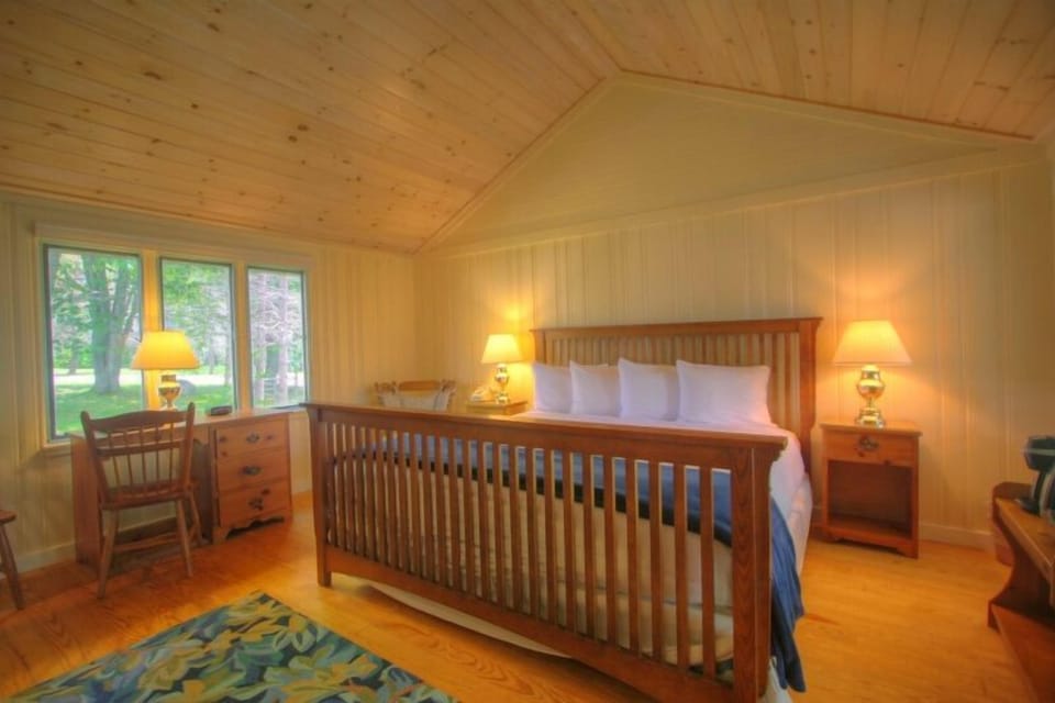 Deluxe Cottage, 1 Queen Bed, Terrace, Garden View (Woodland Cottage Room) | Egyptian cotton sheets, premium bedding, pillowtop beds, desk