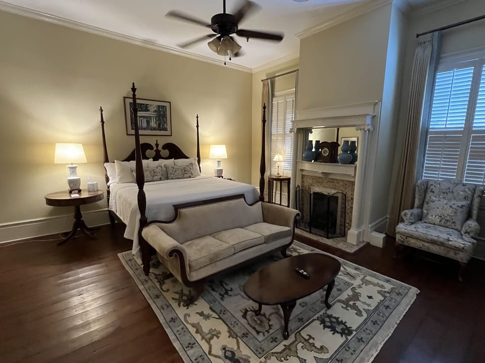 Mercer Room | Premium bedding, desk, iron/ironing board, free WiFi
