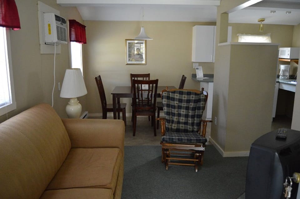 Family Room | Living area | TV