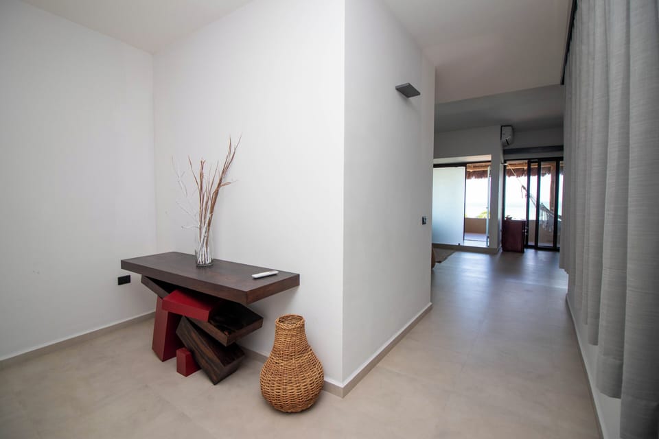 Standard Room | Minibar, in-room safe, iron/ironing board (on request), WiFi (free)