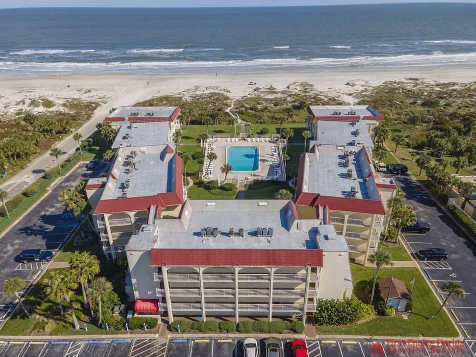 Spanish Trace 241 - Aerial of Complex