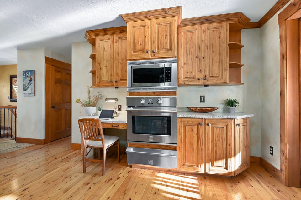 Fully-equipped kitchen